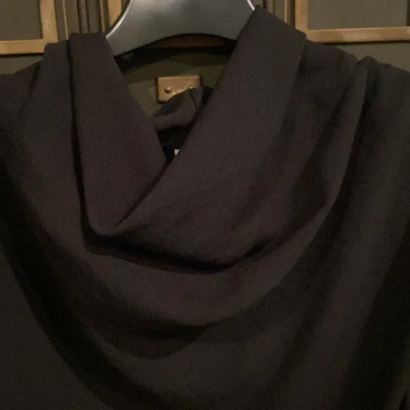 T9 by Tammi Chomski Top - Picture 3 of 7